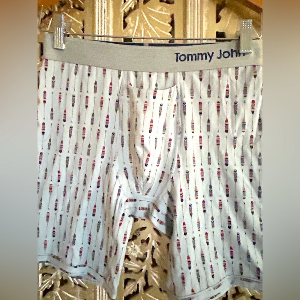 Tommy John Essential Second Skin Grey Gray Canoes Rowing Boats Sz Medium New